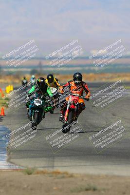 media/Aug-13-2023-CRA (Sun) [[1cfc37a6fb]]/Race 4 400 Superbike/Race/